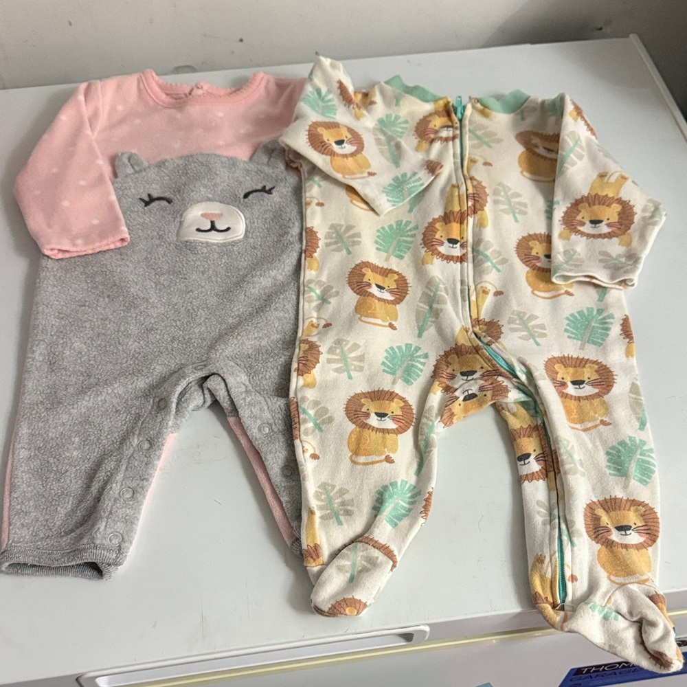 Adorable Lion and Bear Baby One Piece Set